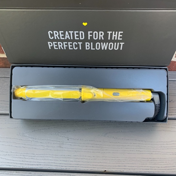Drybar 3-Day Bender 1.25" Rotating Digital Curling Iron - Picture 2 of 10